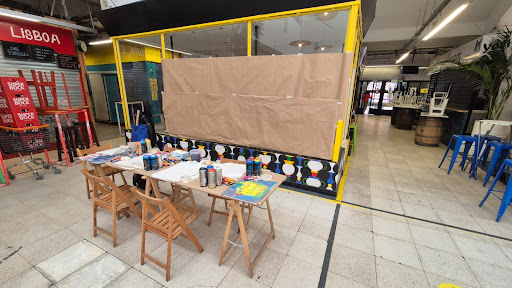 taller de graffiti en el Mercado de San Fernando, Madrid